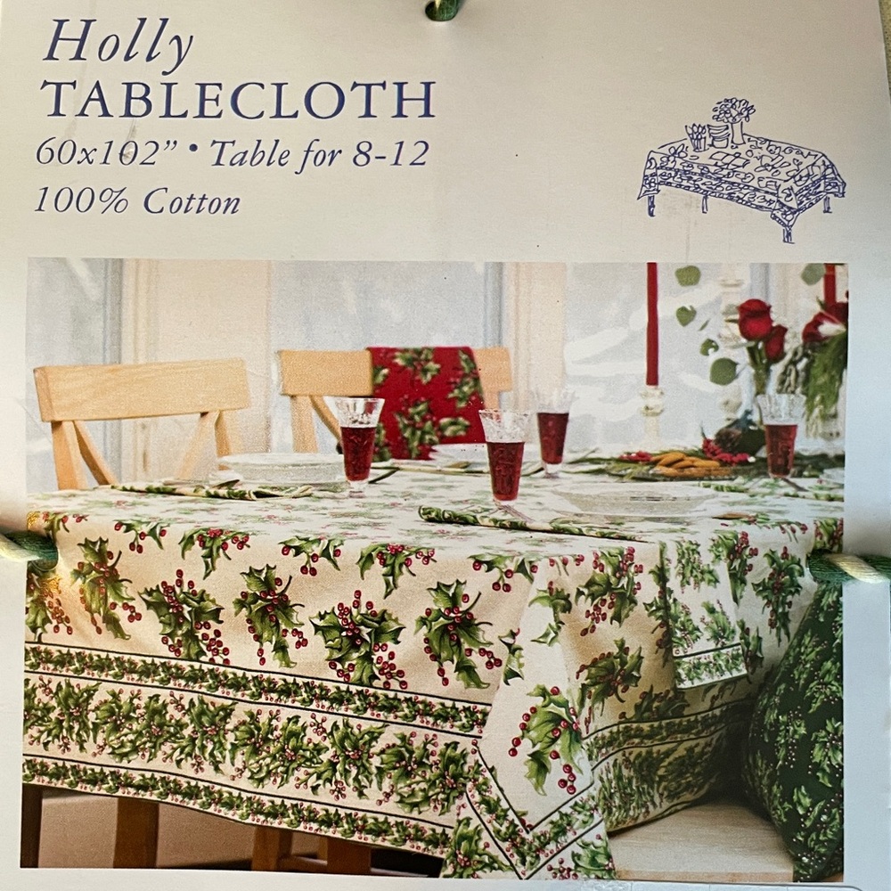 April Cornell Festive Holly Tablecloth 60x102”